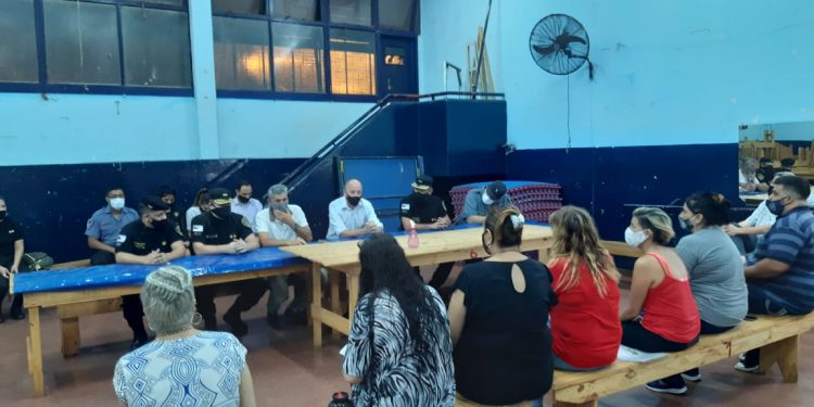 Foros de Seguridad: Policía de Misiones cerca de los vecinos