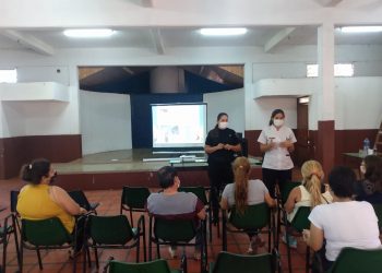 Policía Comunitaria: La División “Escuela Segura” visitó escuelas en toda la provincia
