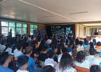 Policía Comunitaria: Estudiantes participan de charlas sobre Prevención de las Violencias