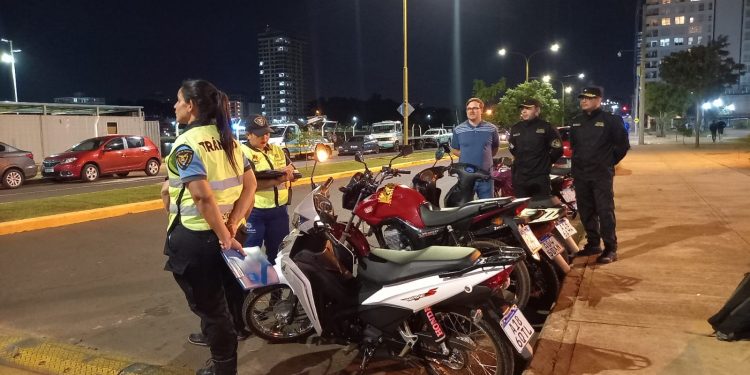 DIRECCION COSTANERA: AMPLIOS OPERATIVOS VIALES